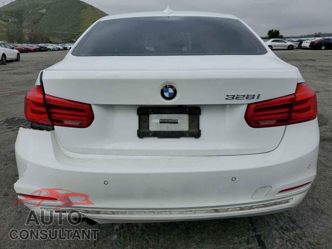 BMW 3 SERIES 2016 - WBA8E9G58GNU29262
