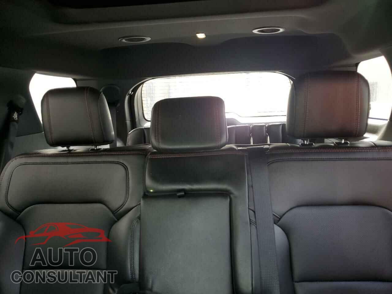 FORD EXPLORER 2018 - 1FM5K8GT2JGB04928