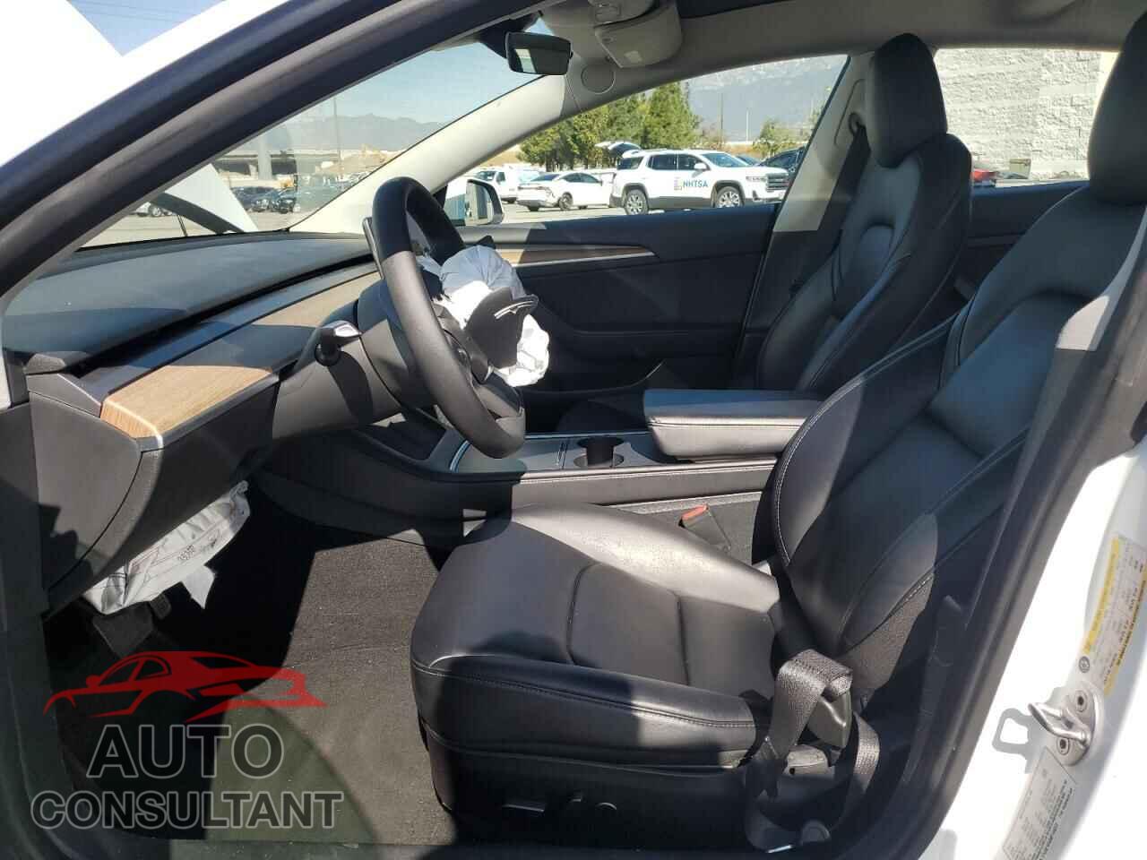 TESLA MODEL 3 2022 - 5YJ3E1EA0NF144372