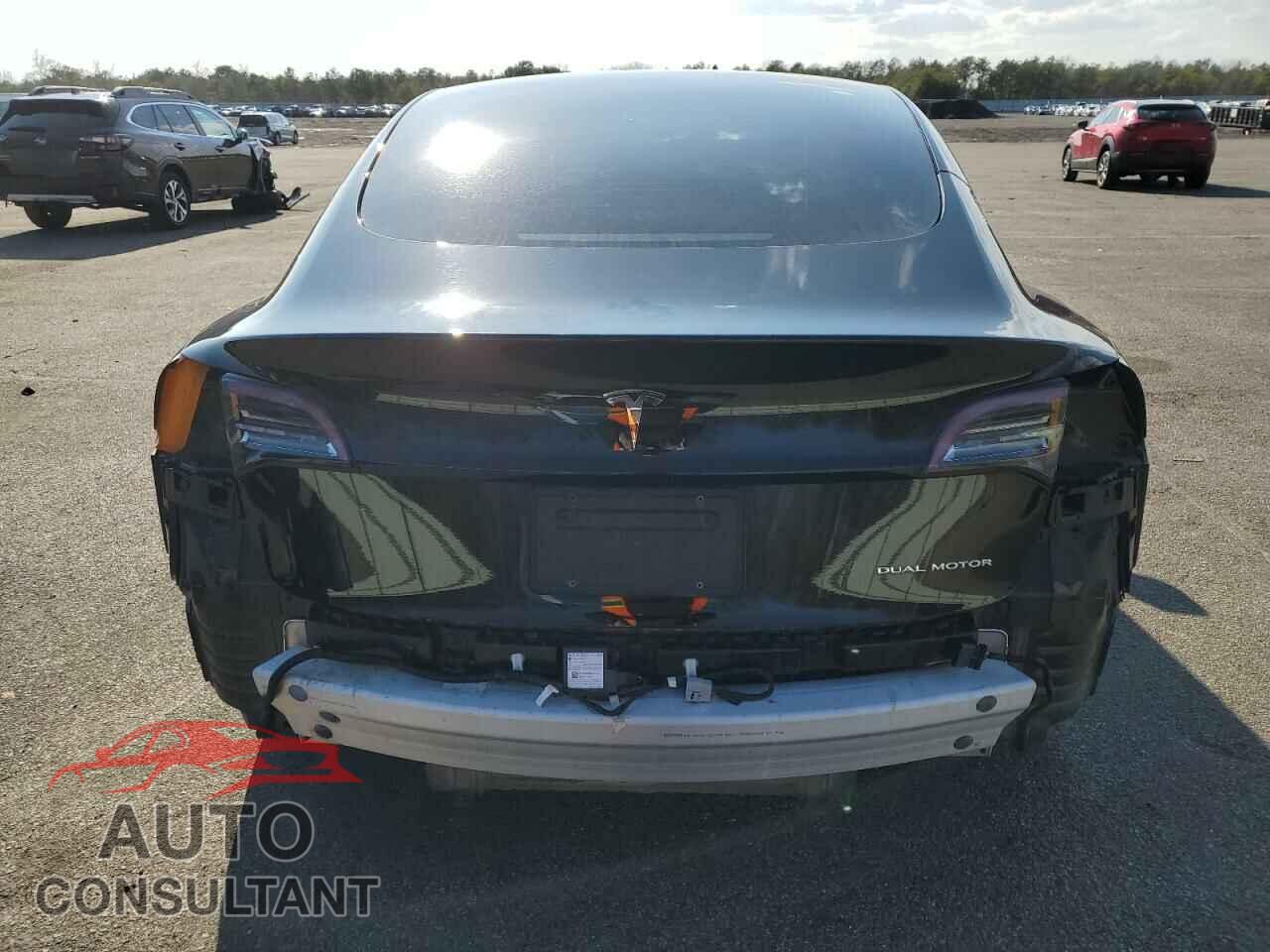 TESLA MODEL 3 2022 - 5YJ3E1EB2NF230906