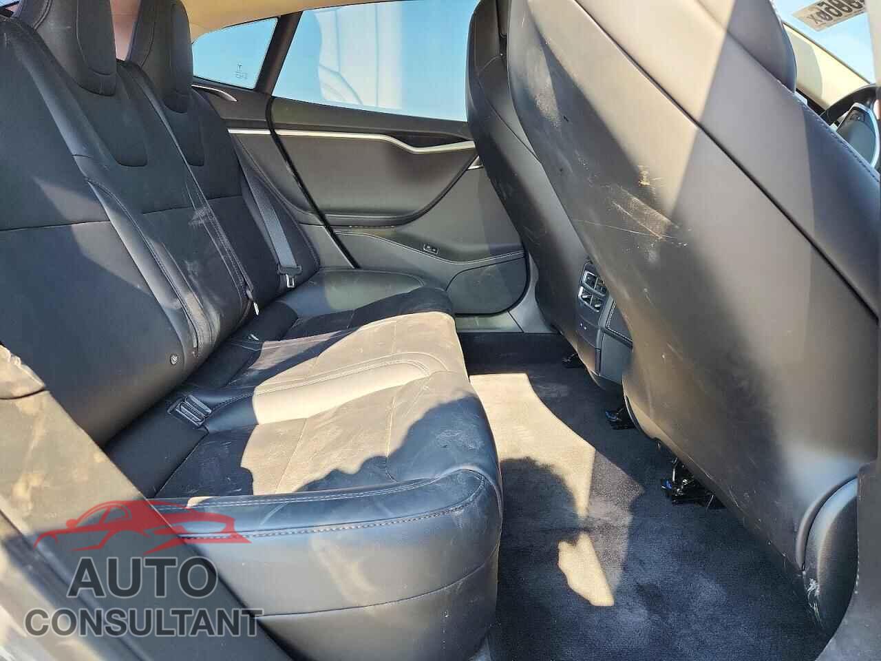 TESLA MODEL S 2017 - 5YJSA1E21HF221402