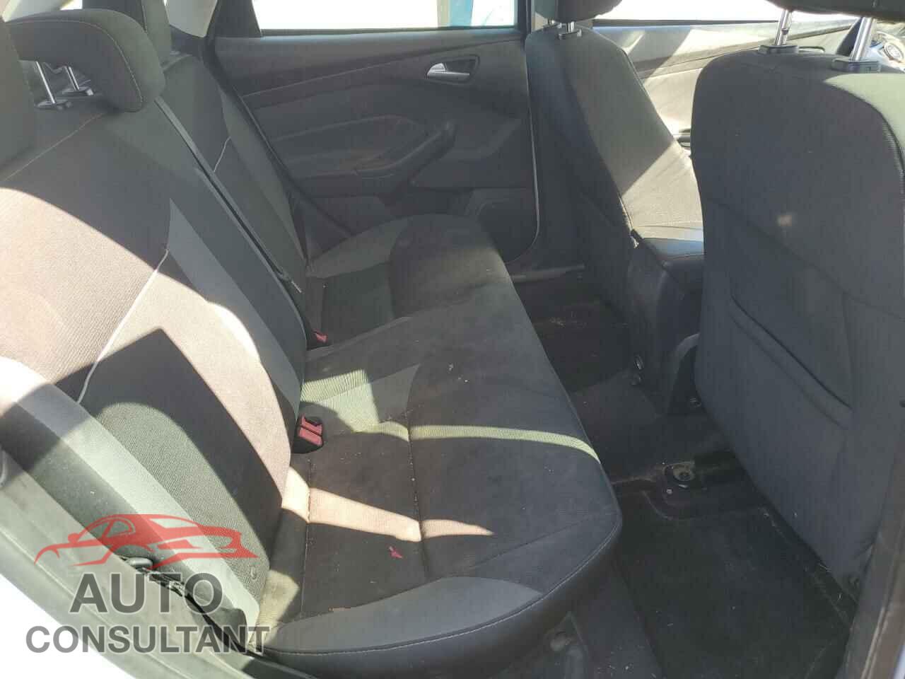 FORD FOCUS 2013 - 1FADP3F28DL334178