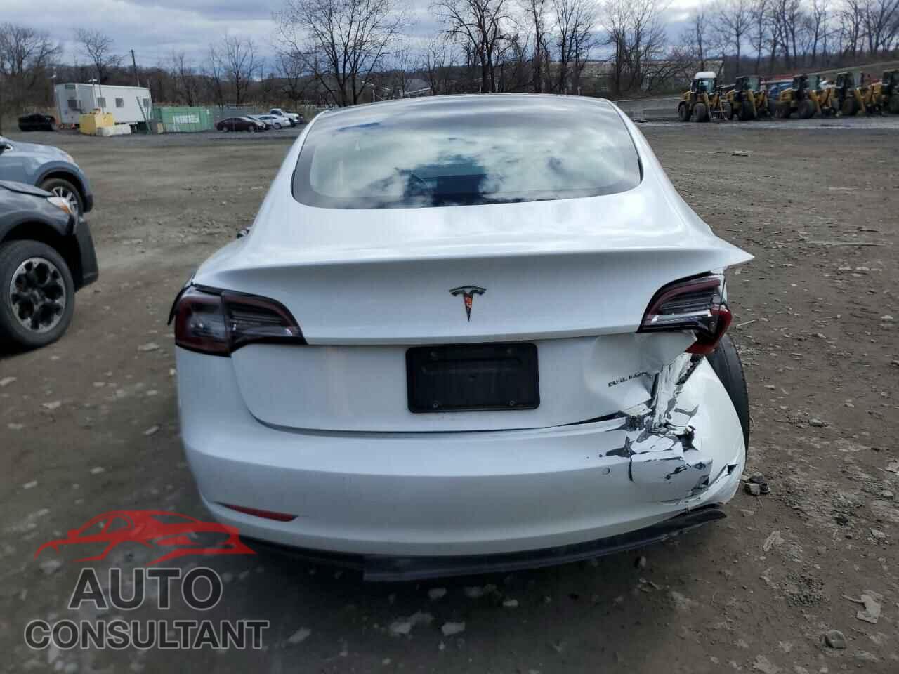 TESLA MODEL 3 2022 - 5YJ3E1EB8NF335014
