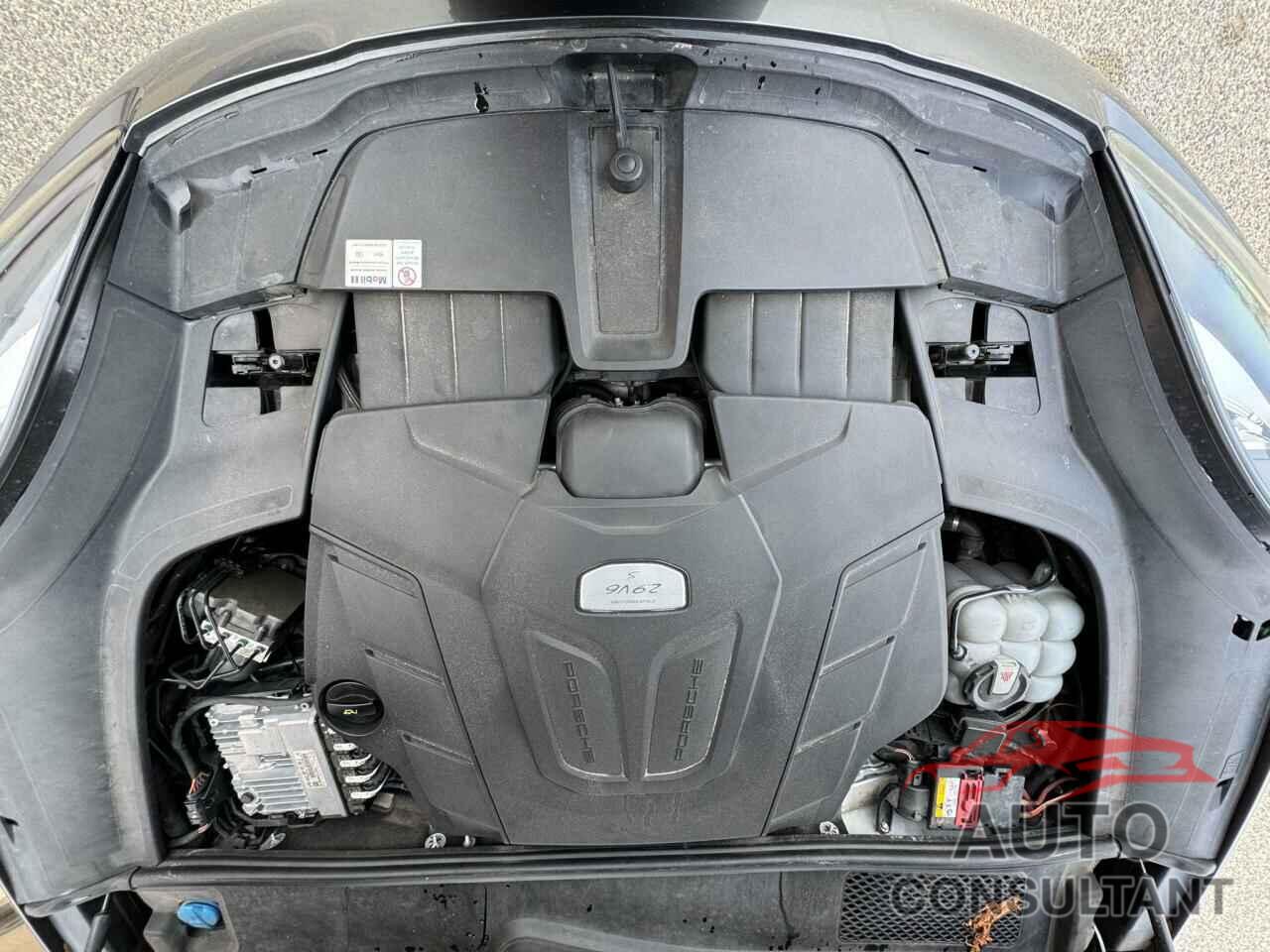 PORSCHE CAYENNE 2019 - WP1AB2AY3KDA63926