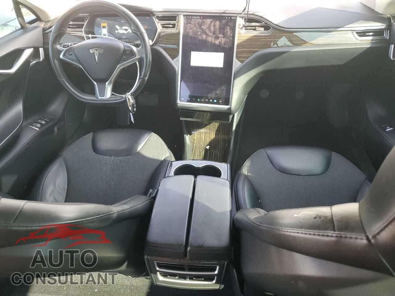 TESLA MODEL S 2016 - 5YJSA1E2XGF122852