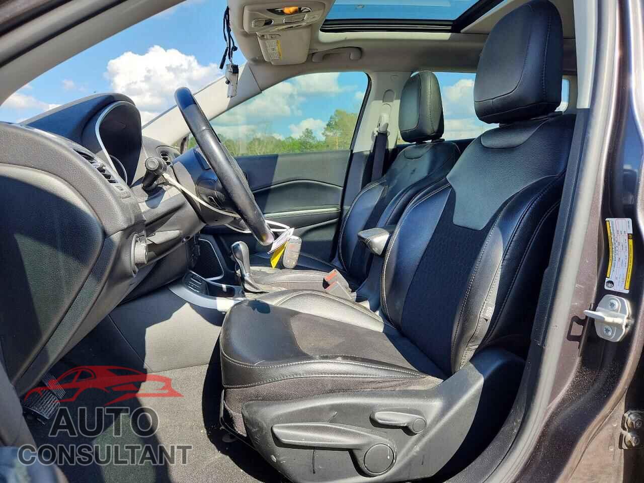 JEEP COMPASS 2020 - 3C4NJCBB9LT257295
