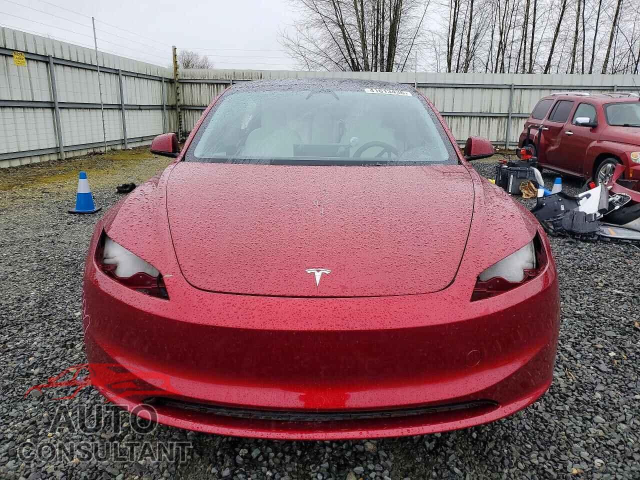 TESLA MODEL 3 2025 - 5YJ3E1EA5SF017046
