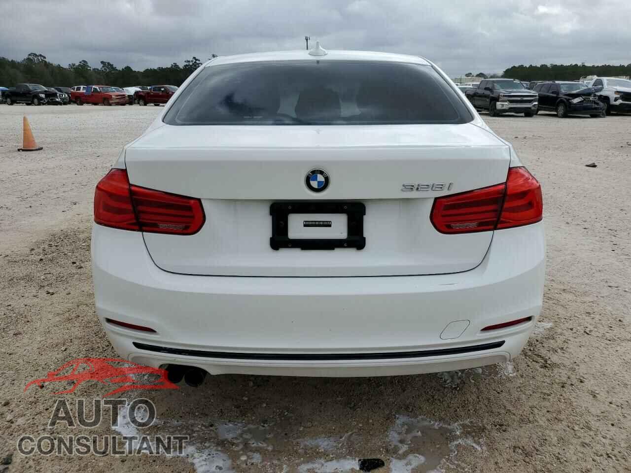 BMW 3 SERIES 2016 - WBA8E9G58GNU28077