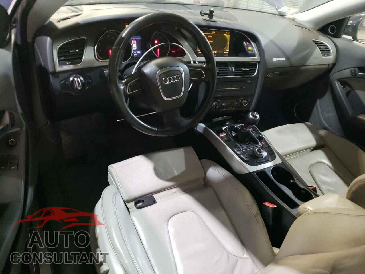 AUDI A5 2010 - WAURFAFRXAA028950