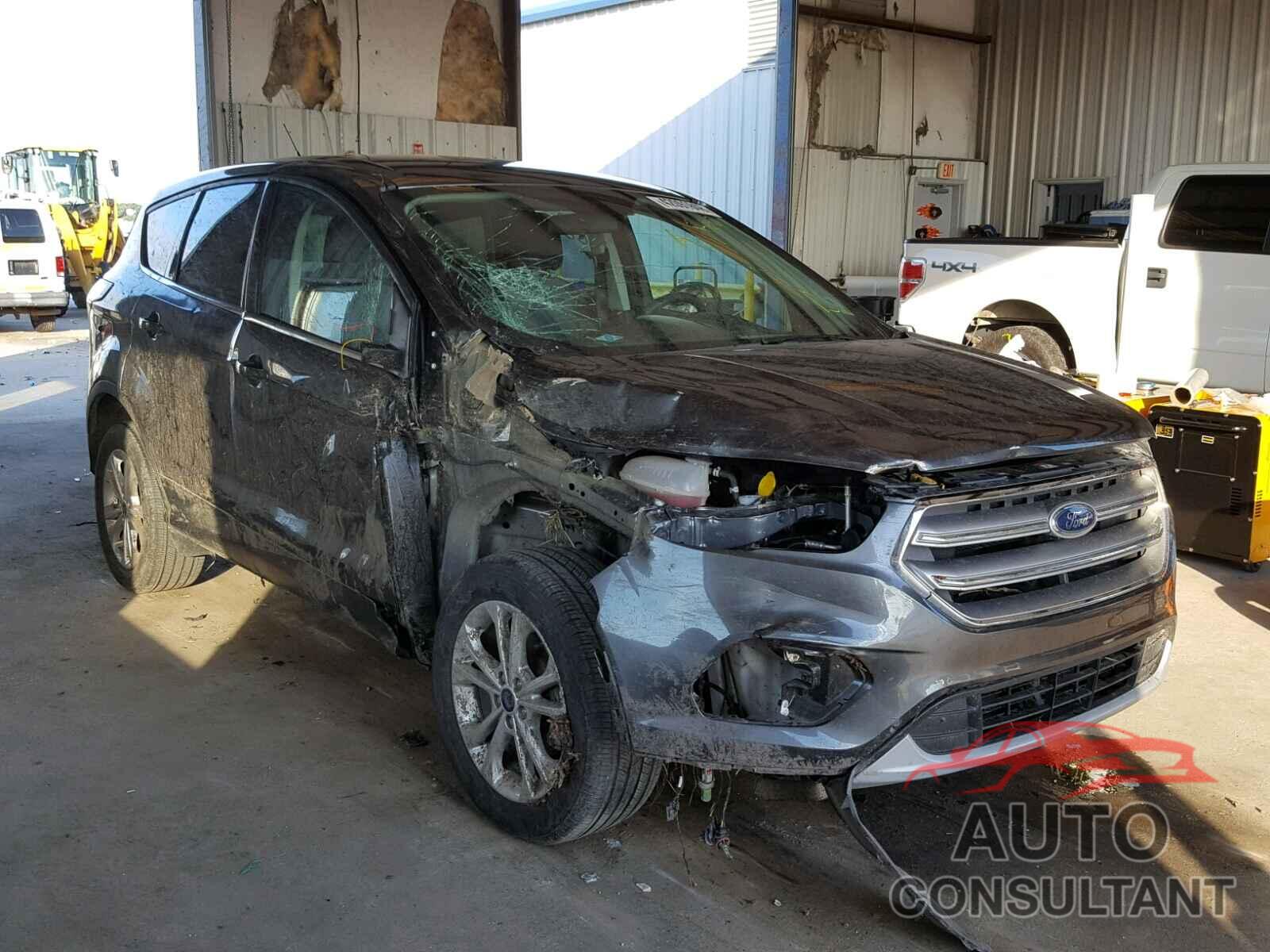 FORD ESCAPE 2017 - 1FMCU0GDXHUC07005