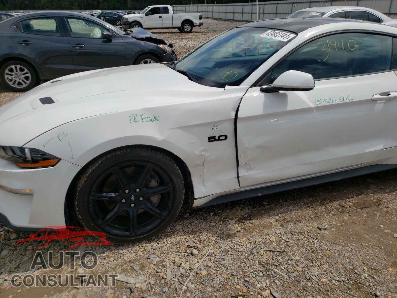 FORD MUSTANG 2018 - 1FA6P8CF8J5100376