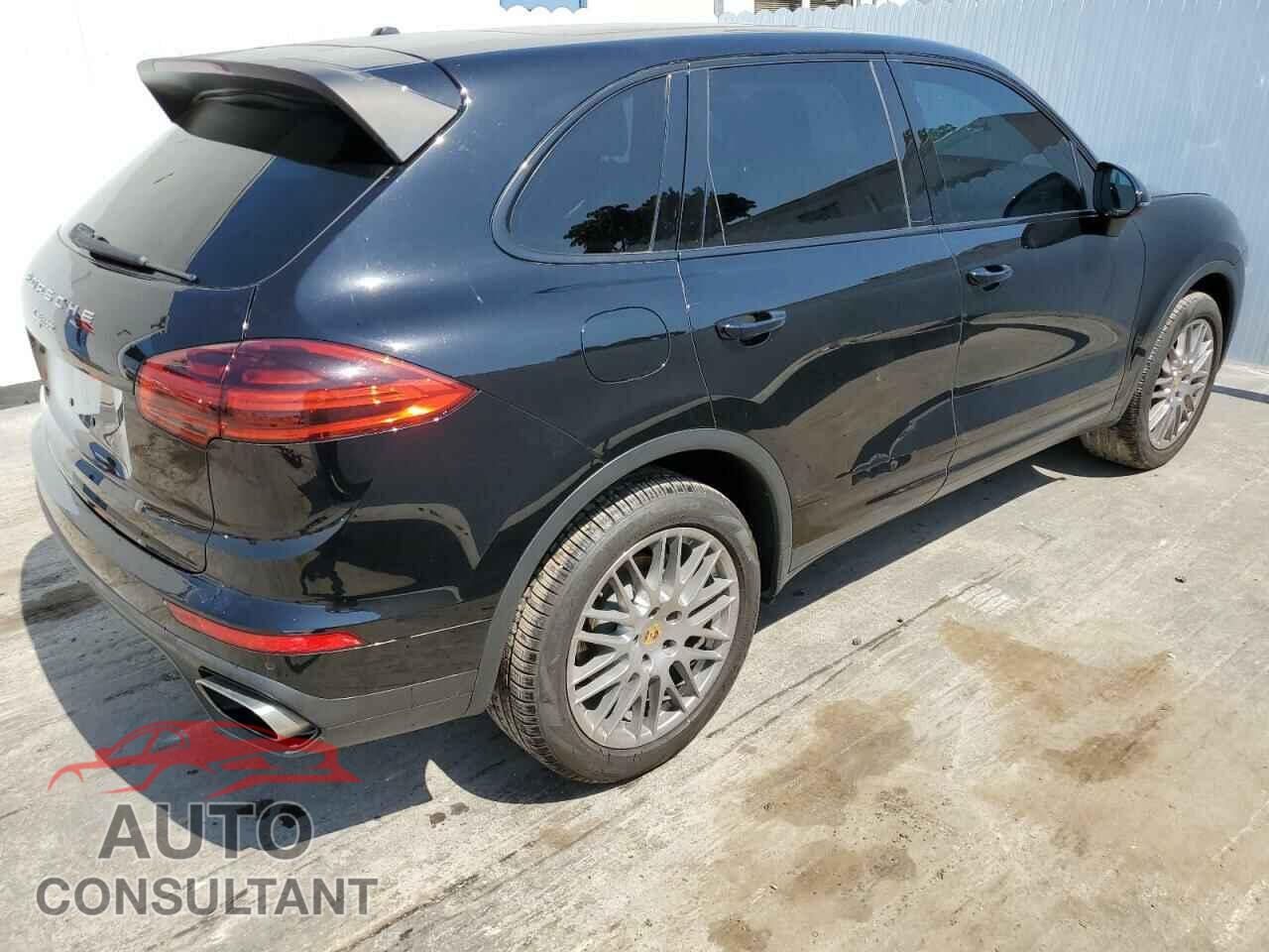 PORSCHE CAYENNE 2016 - WP1AA2A28GKA10589