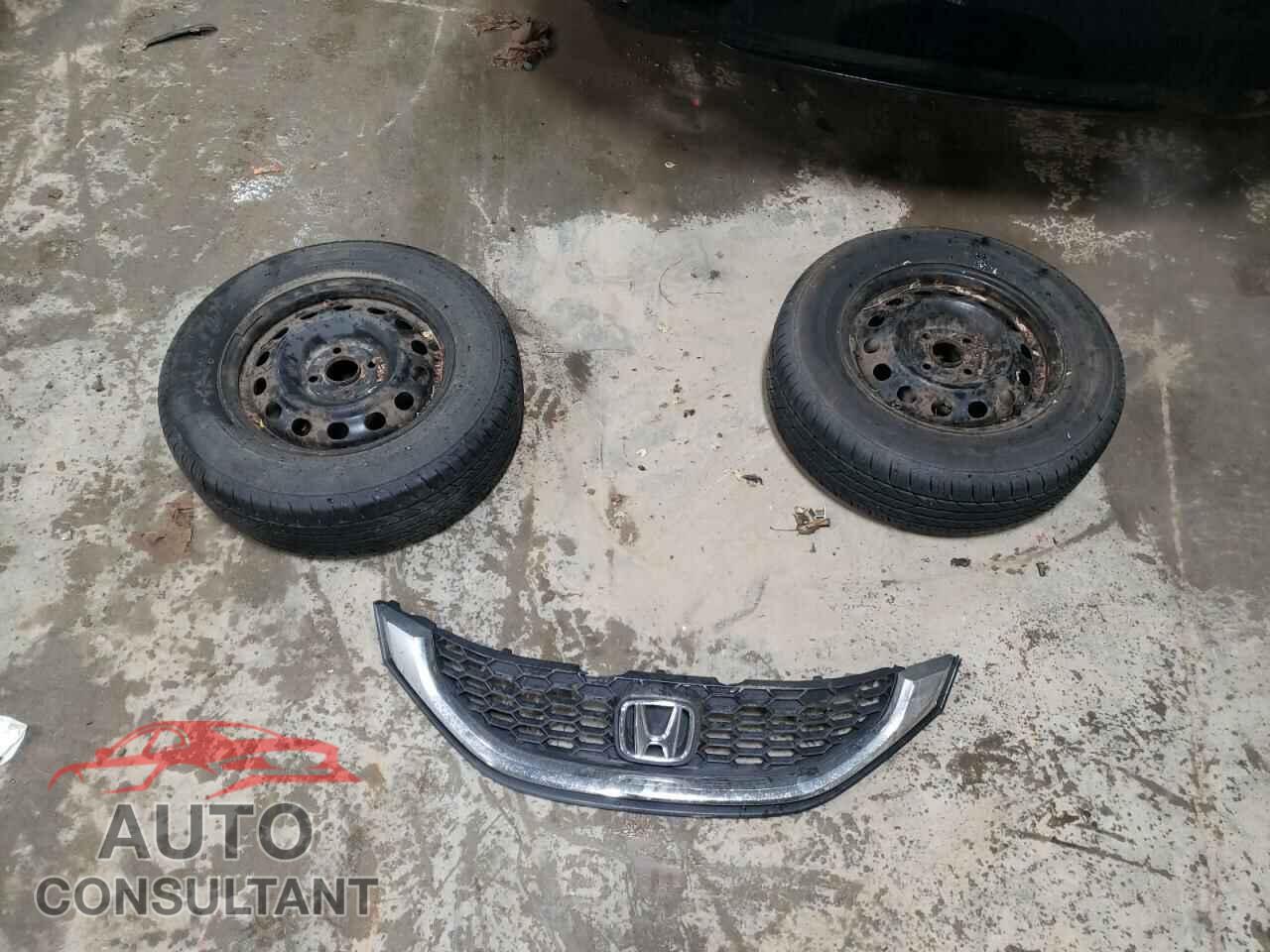 HONDA CIVIC 2015 - 19XFB2F7XFE083182