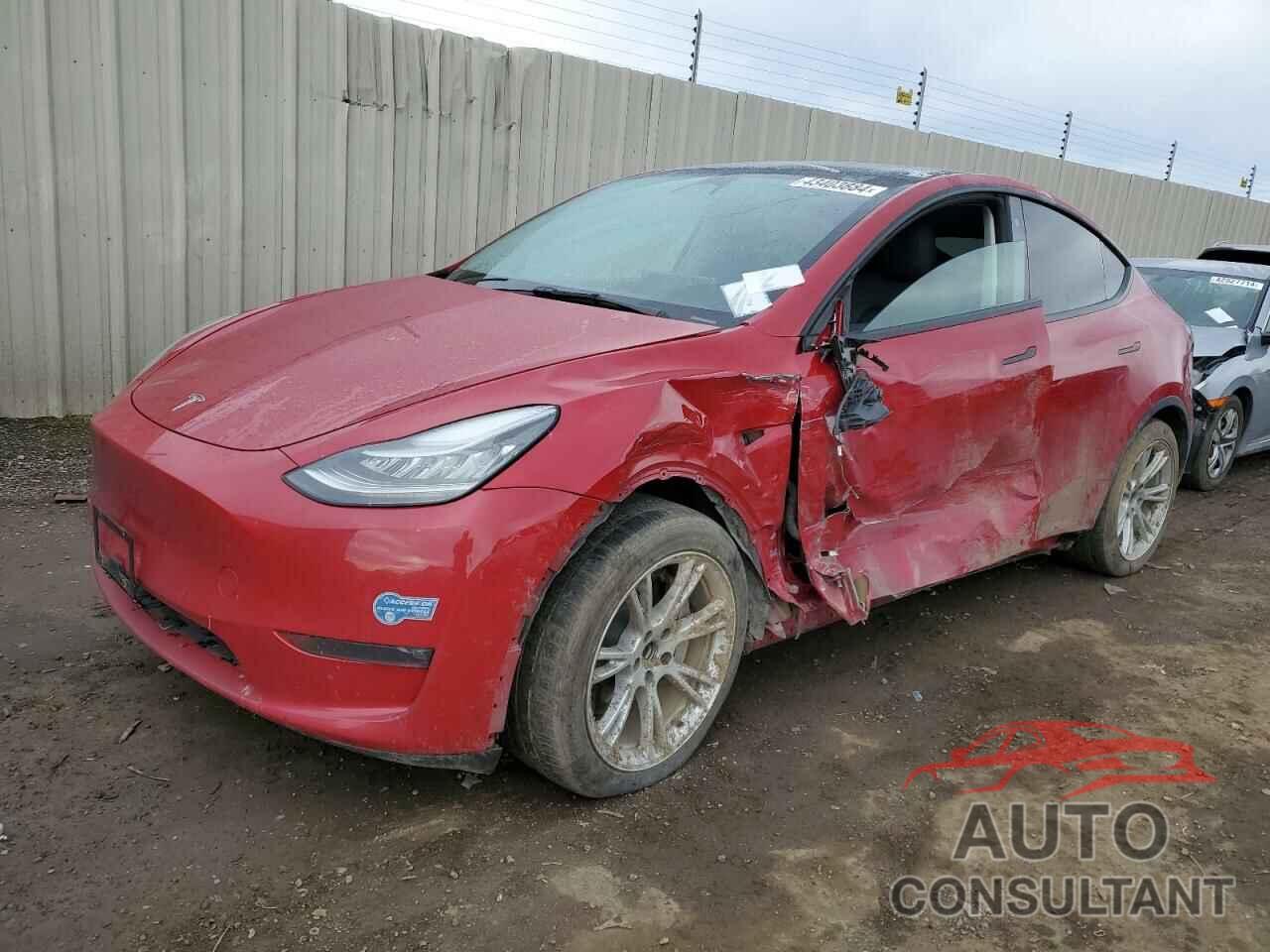 TESLA MODEL Y 2021 - 5YJYGDED4MF132977