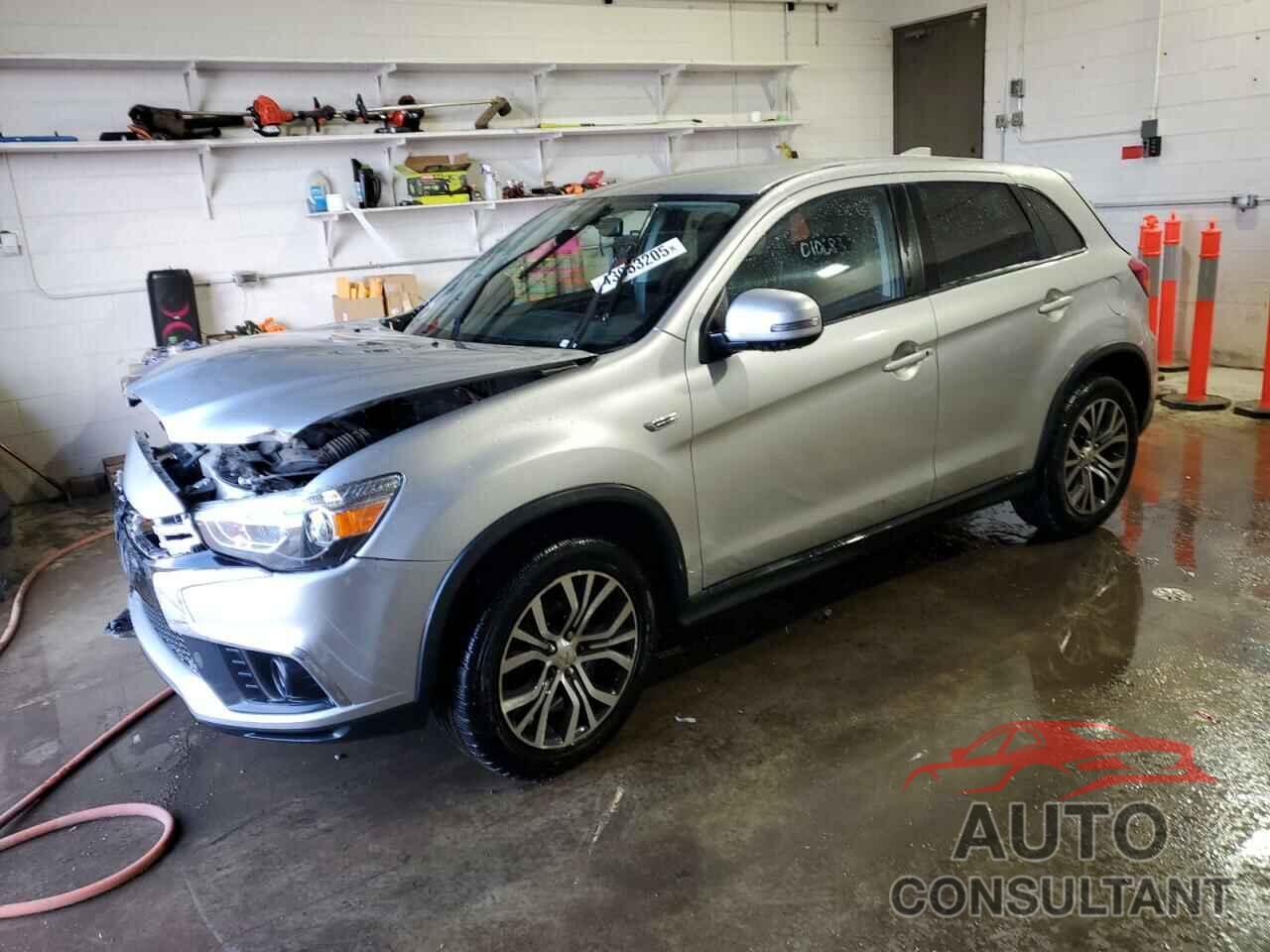MITSUBISHI OUTLANDER 2018 - JA4AP3AU4JU010683