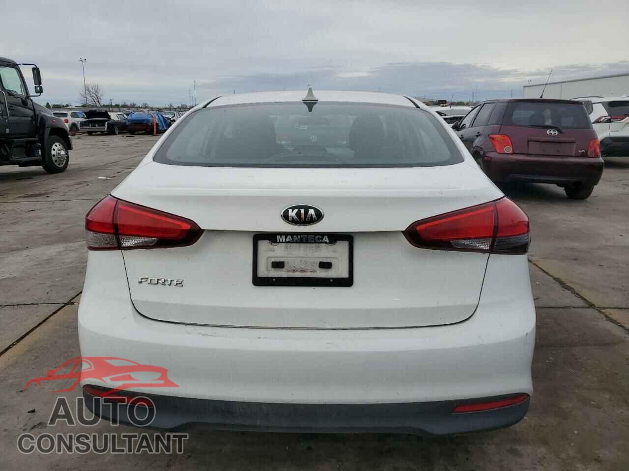 KIA FORTE 2017 - 3KPFK4A76HE065123