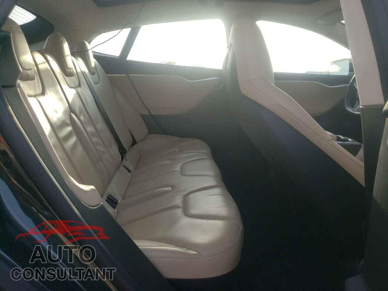 TESLA MODEL S 2013 - 5YJSA1CN4DFP14613