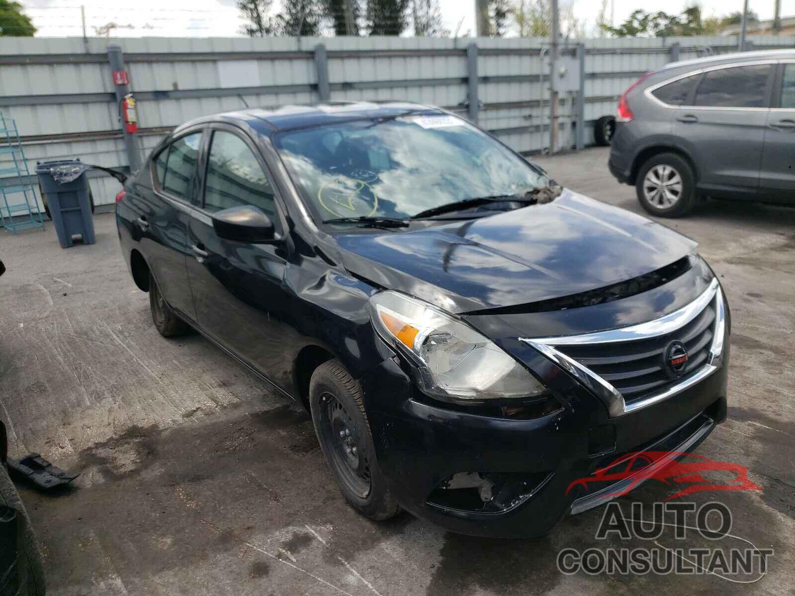 NISSAN VERSA 2017 - 3N1CN7AP6HL856567