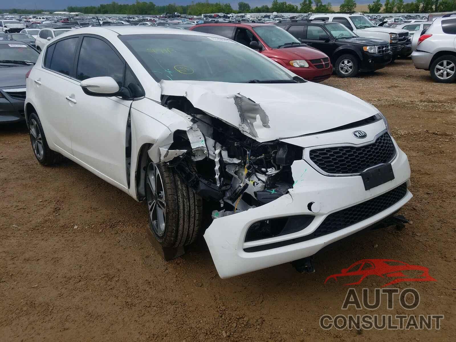 KIA FORTE 2016 - KNAFX5A84G5628421