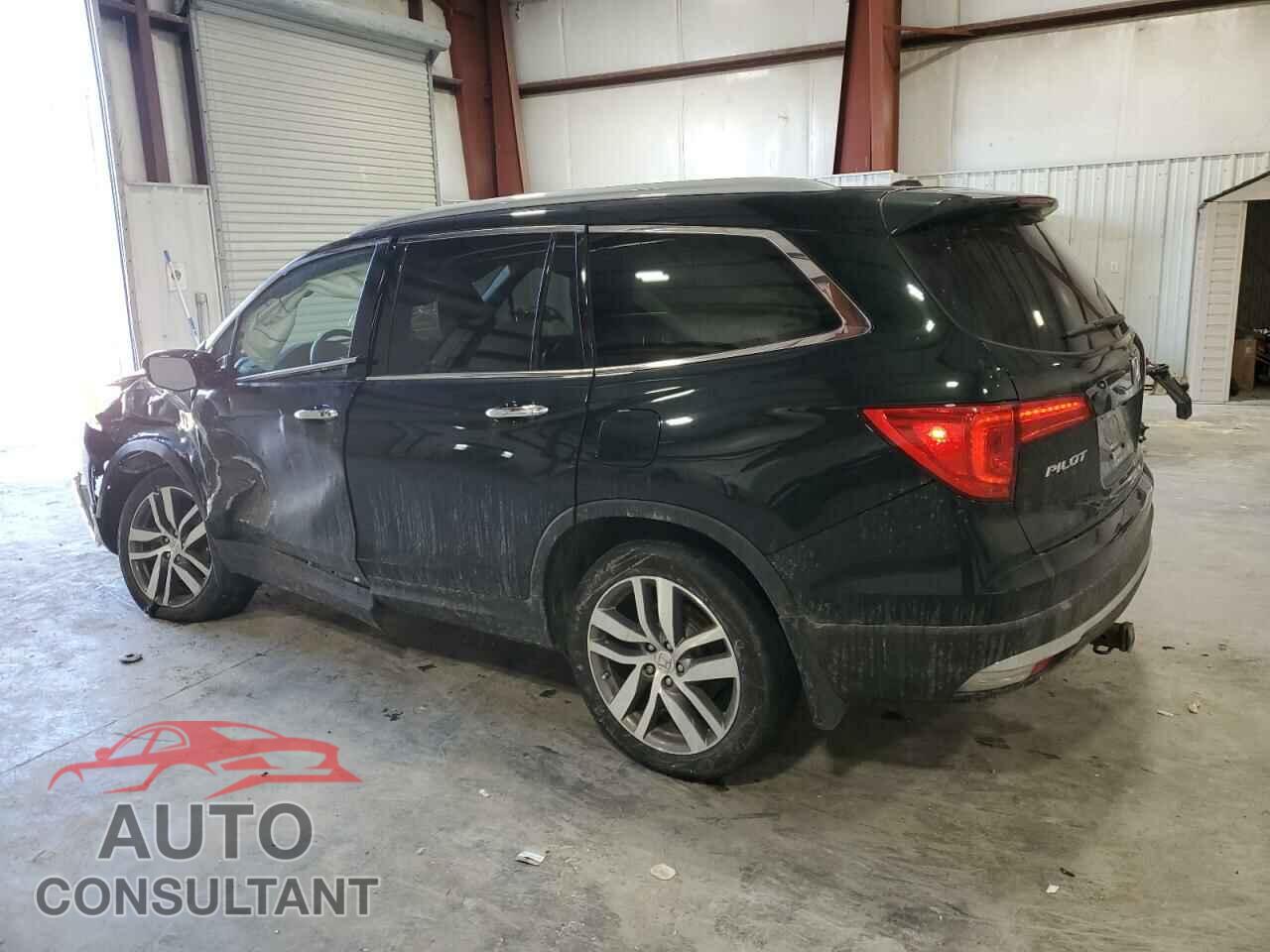 HONDA PILOT 2017 - 5FNYF6H93HB001969
