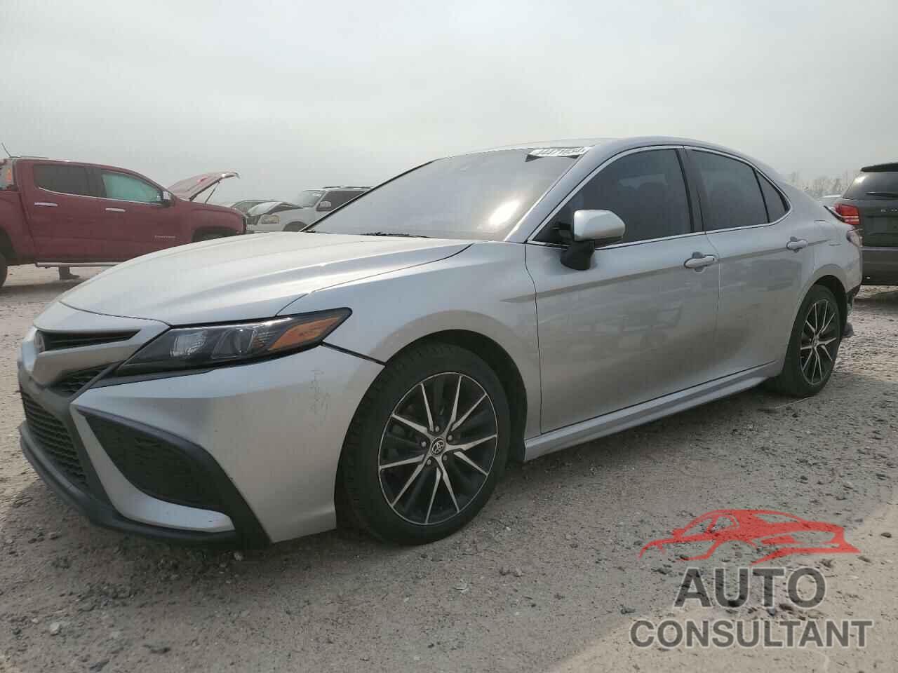 TOYOTA CAMRY 2021 - 4T1G11AK6MU553893