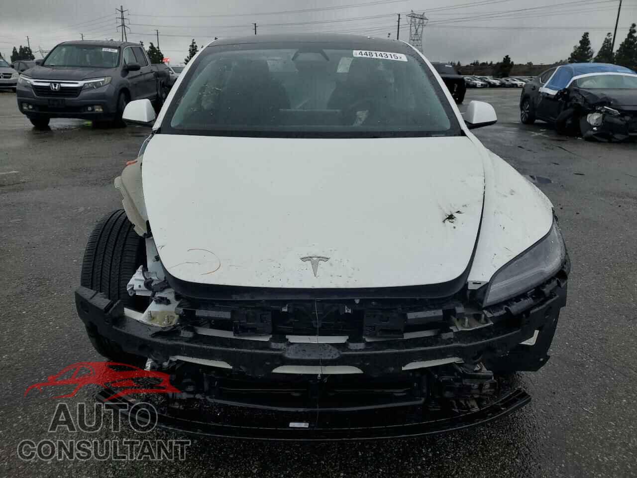 TESLA MODEL 3 2024 - 5YJ3E1EB2RF819623