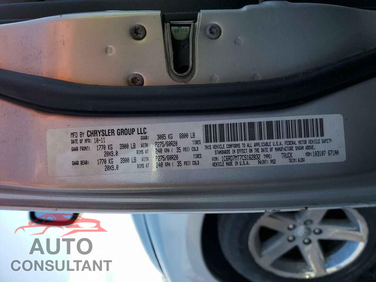 DODGE RAM 1500 2012 - 1C6RD7MT7CS162832