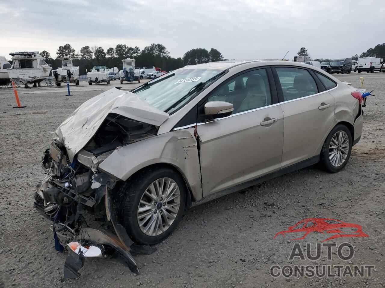 FORD FOCUS 2018 - 1FADP3J25JL218455