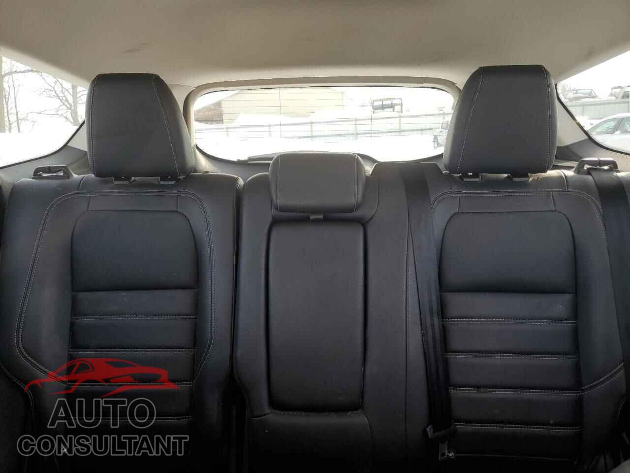 FORD ESCAPE 2018 - 1FMCU9J96JUB38490