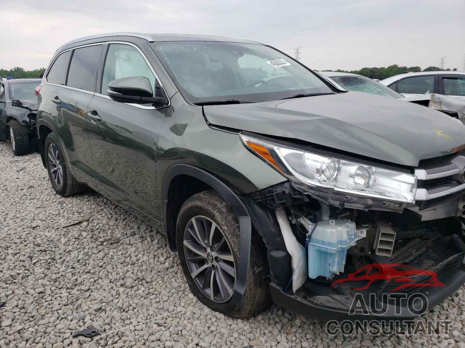 TOYOTA HIGHLANDER 2018 - 5TDJZRFH2JS496560