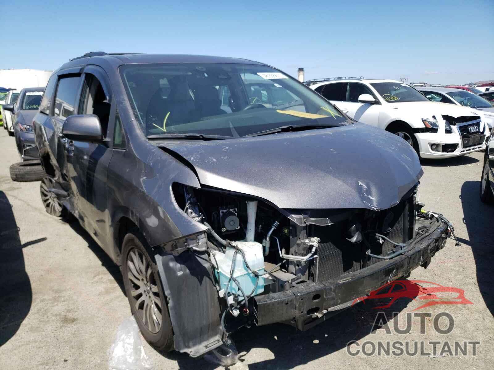 TOYOTA SIENNA 2018 - 5TDYZ3DC5JS907646