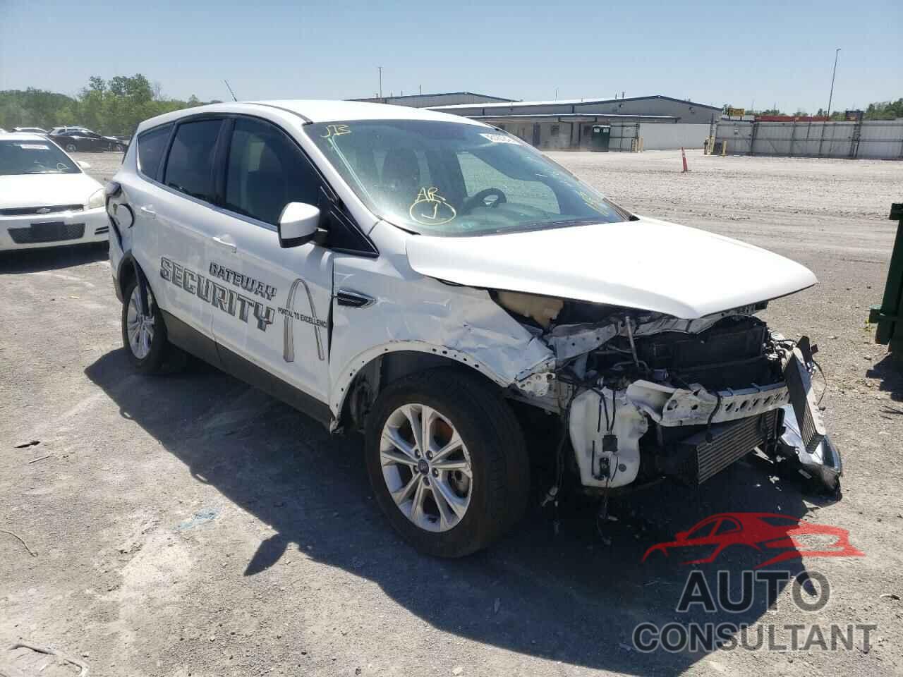 FORD ESCAPE 2017 - 1FMCU0G91HUC81490