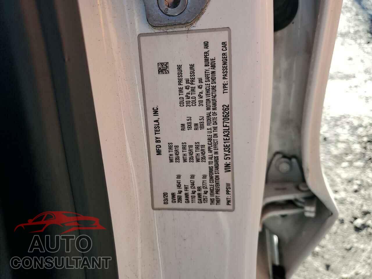 TESLA MODEL 3 2020 - 5YJ3E1EA3LF706262