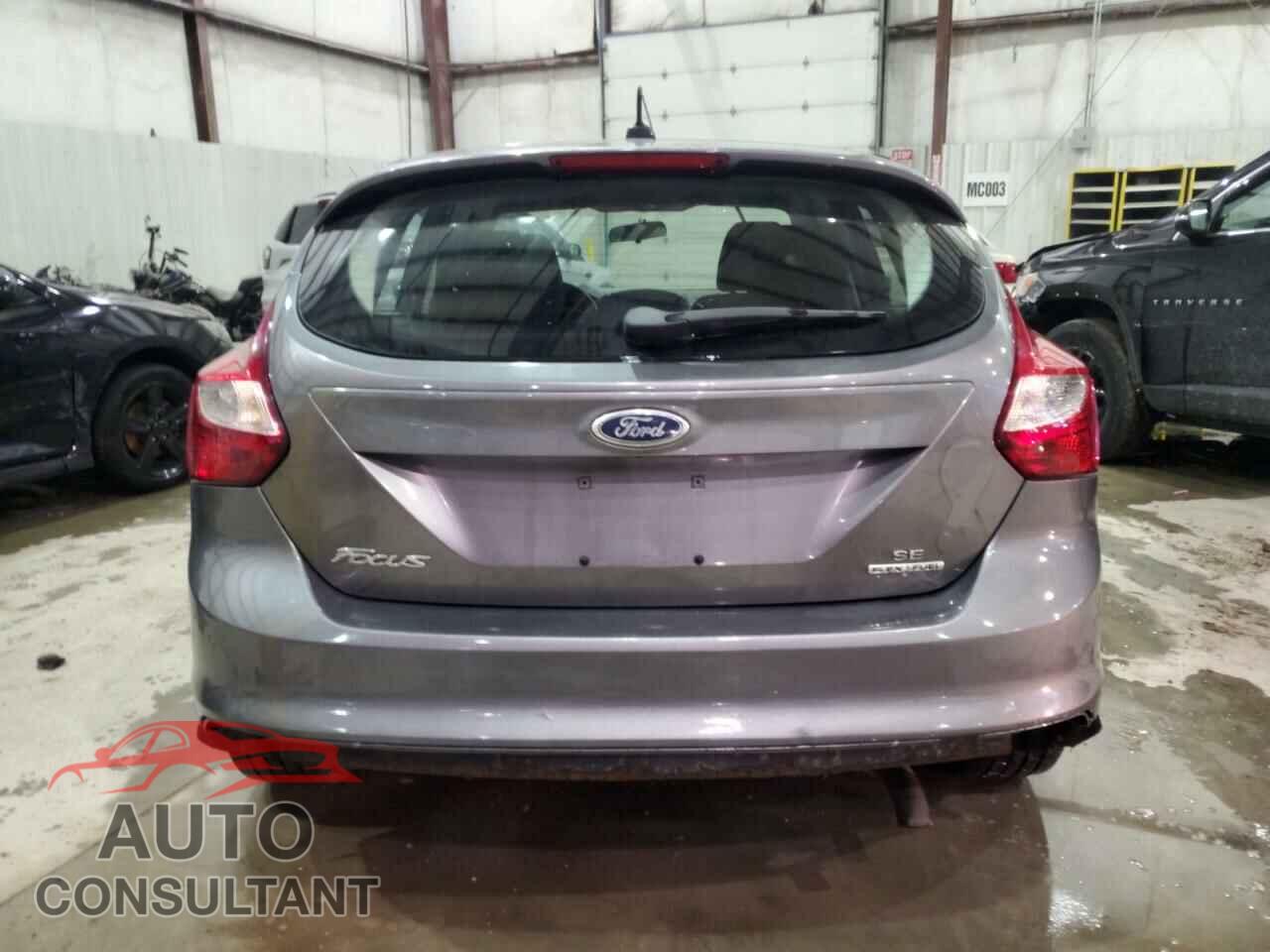 FORD FOCUS 2014 - 1FADP3K2XEL459402