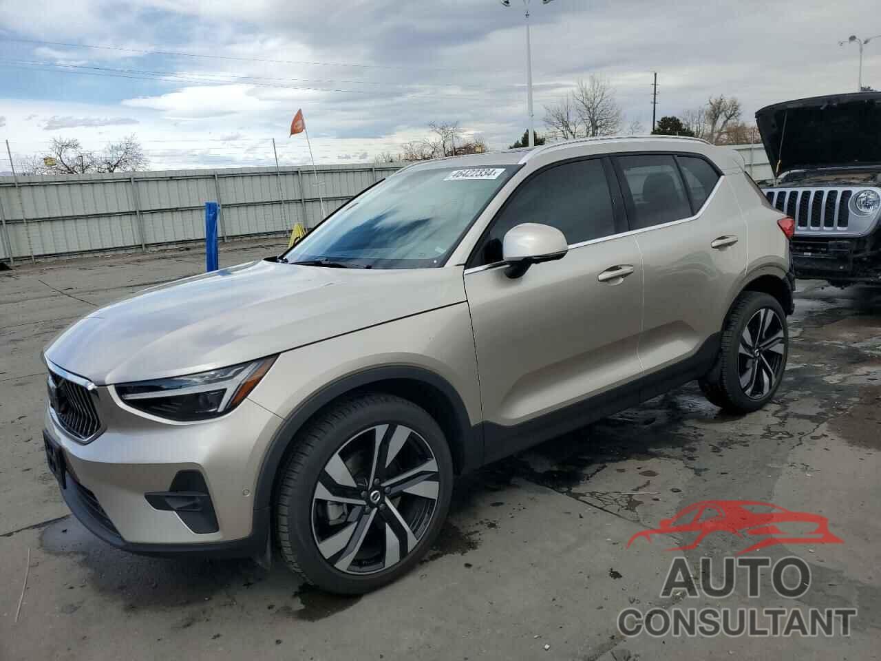 VOLVO XC40 PLUS 2024 - YV4L12UE2R2226874