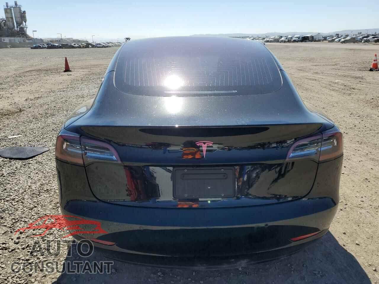 TESLA MODEL 3 2019 - 5YJ3E1EA5KF395660