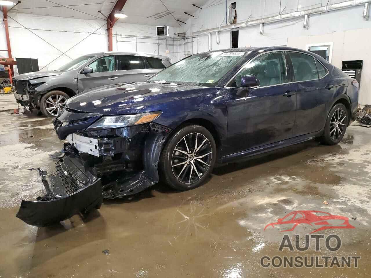 TOYOTA CAMRY 2022 - 4T1G11AK1NU688698