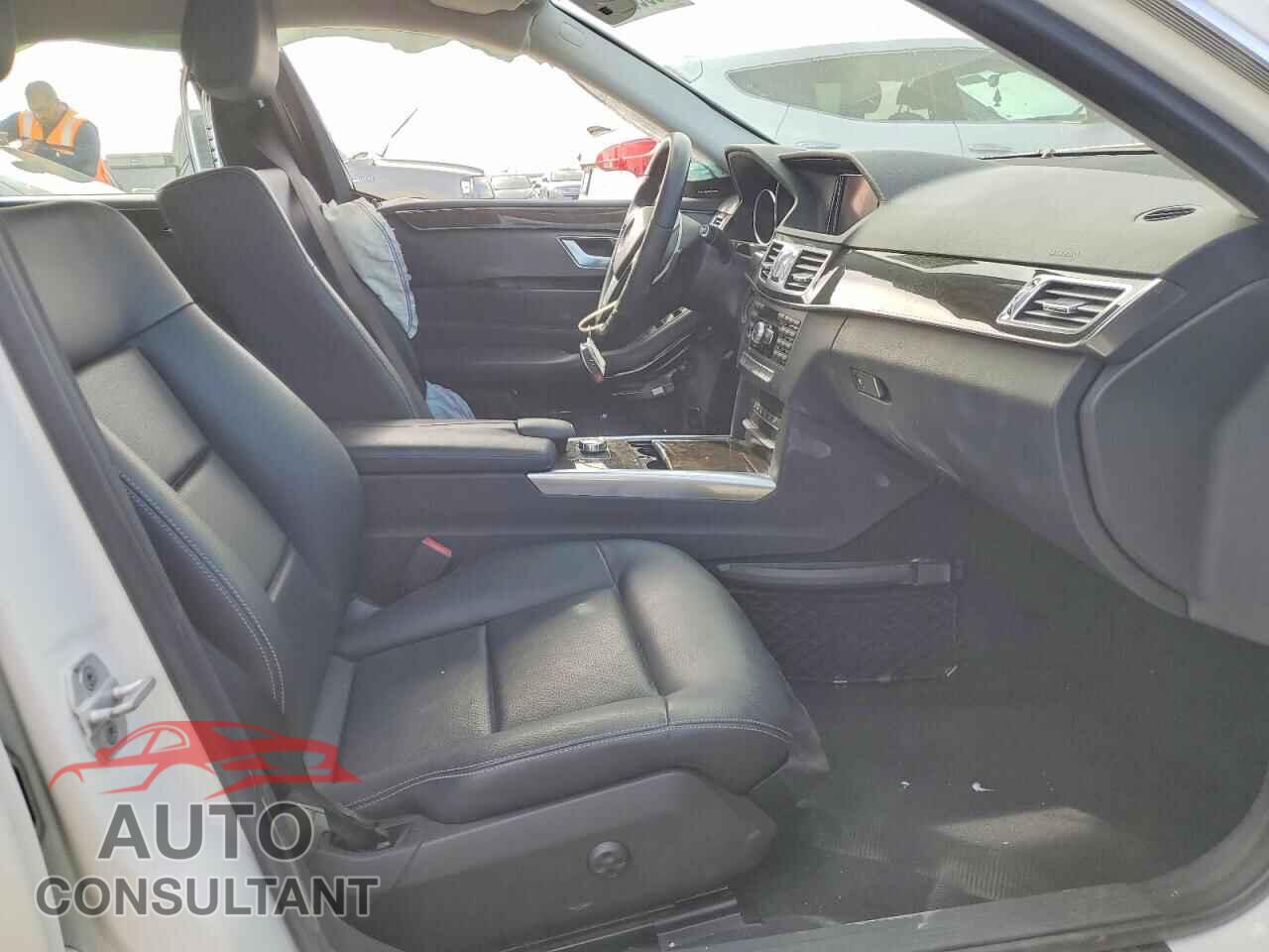 MERCEDES-BENZ E-CLASS 2014 - WDDHF5KB9EA880491