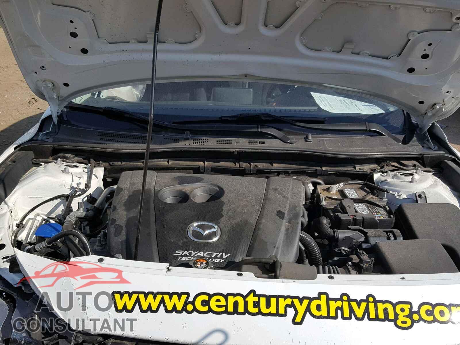 MAZDA 3 2017 - 3MZBN1U70HM145746