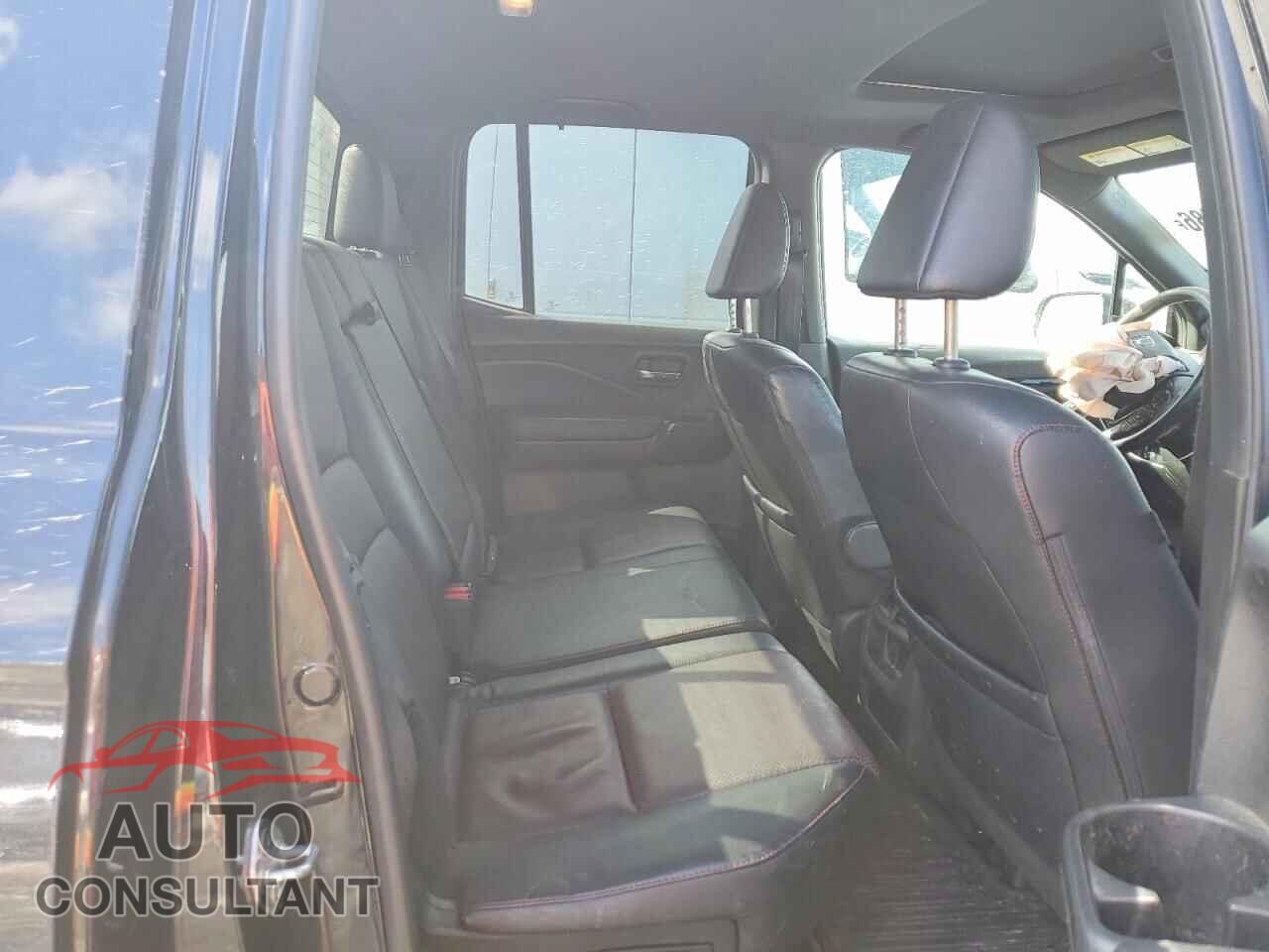 HONDA RIDGELINE 2018 - 5FPYK3F82JB010776