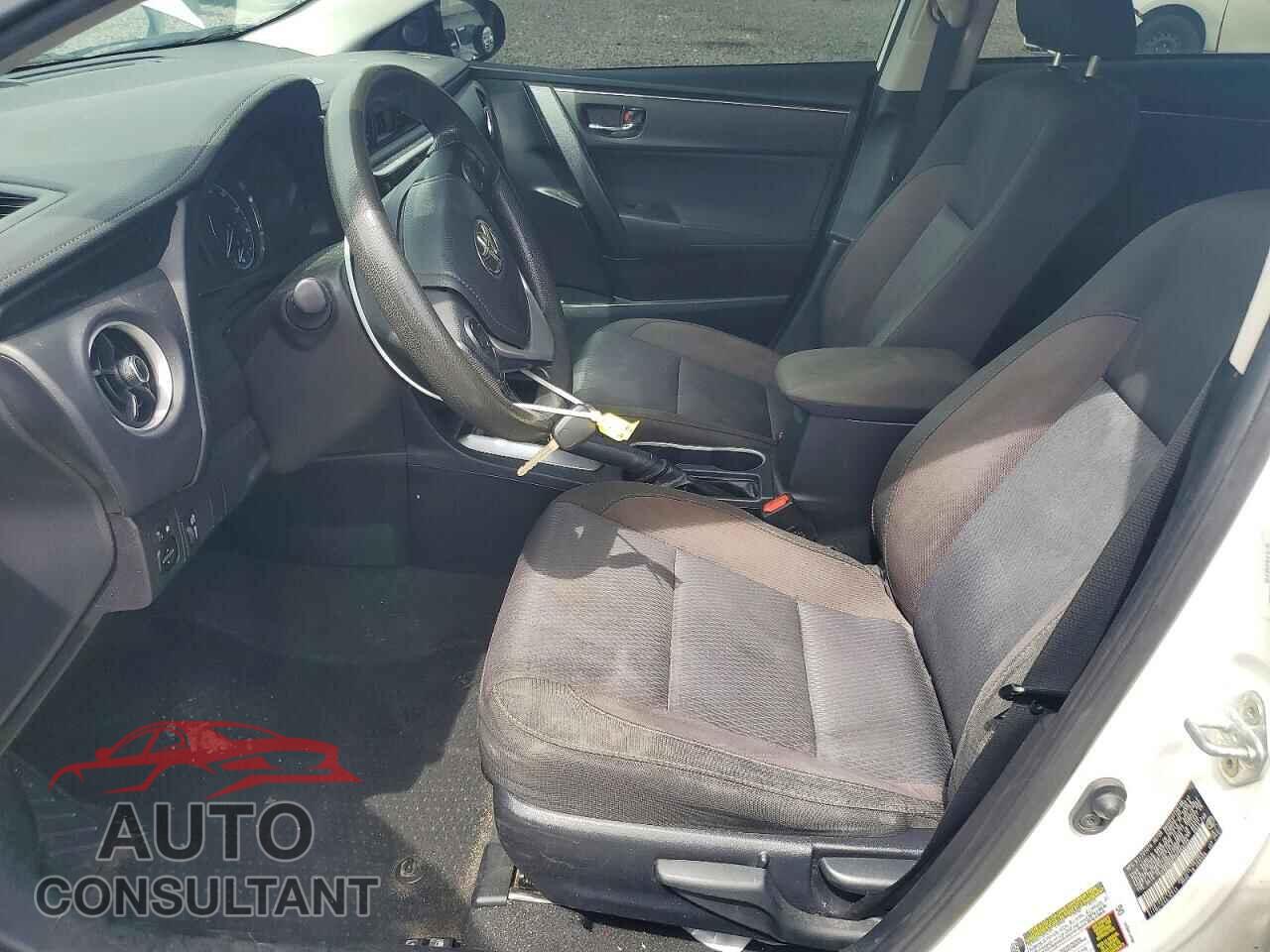 TOYOTA COROLLA 2017 - 2T1BURHEXHC868204