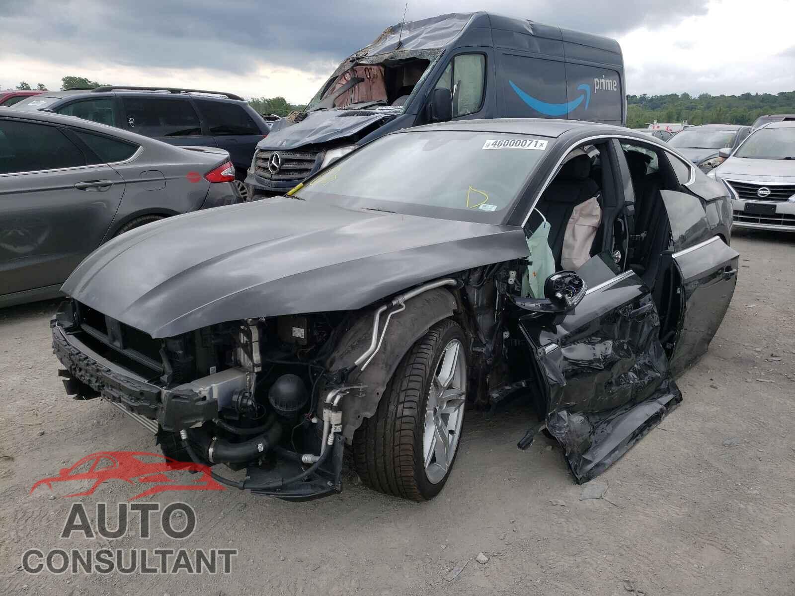 AUDI A5 2019 - WAUENCF56KA048009