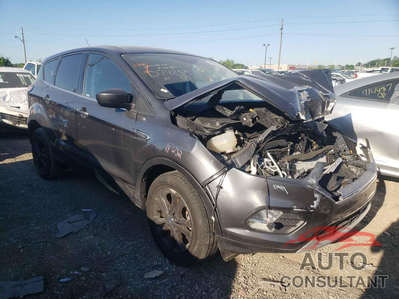 FORD ESCAPE 2017 - 1FMCU0GD1HUD74255