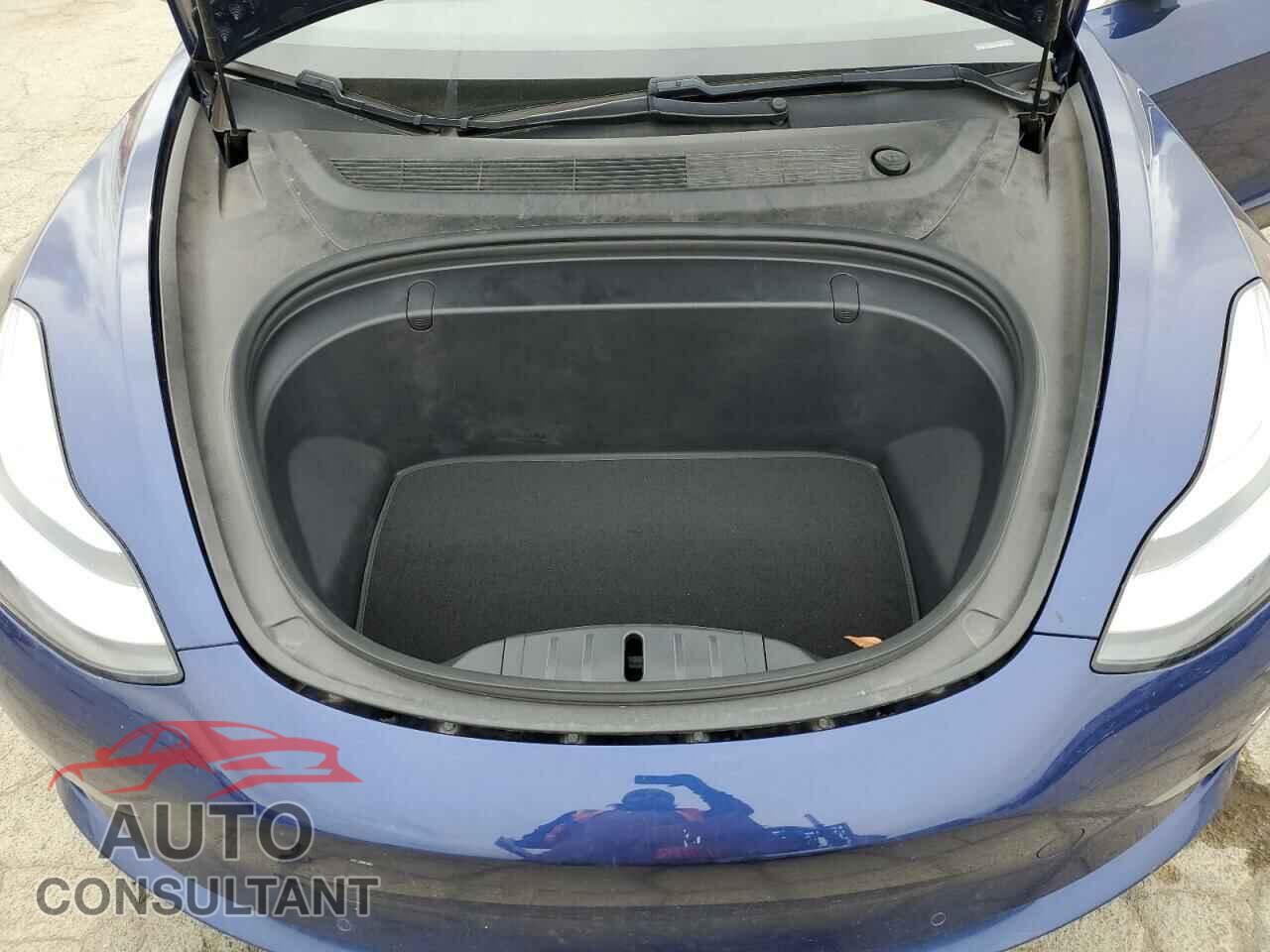 TESLA MODEL 3 2018 - 5YJ3E1EA3JF102384