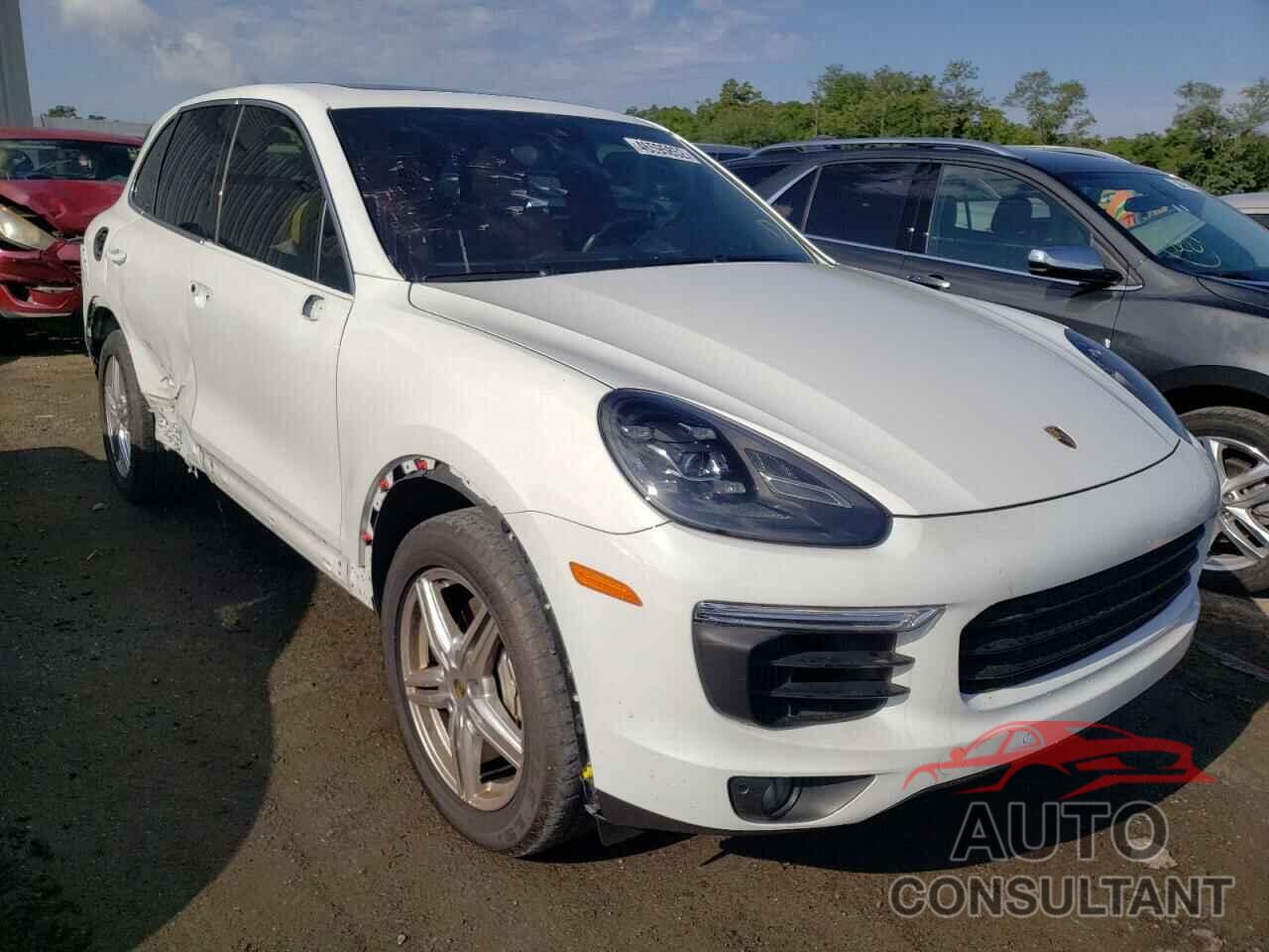 PORSCHE CAYENNE 2016 - WP1AB2A2XGLA94518