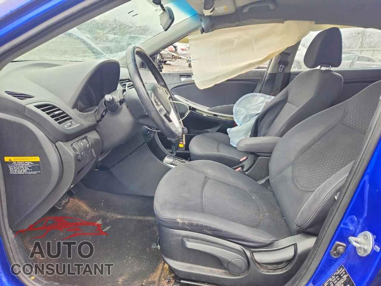 HYUNDAI ACCENT 2013 - KMHCU5AE7DU100258
