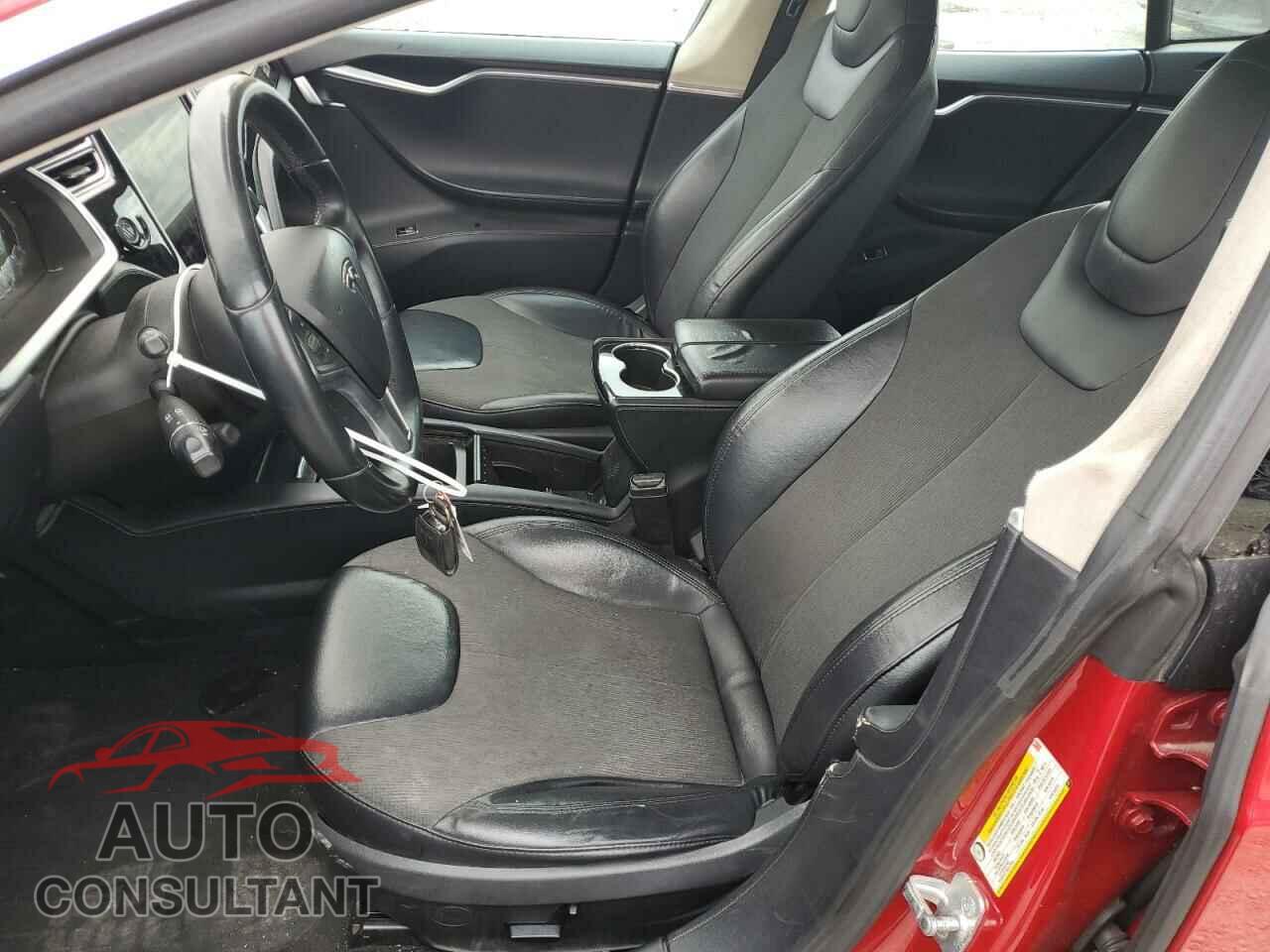 TESLA MODEL S 2013 - 5YJSA1CNXDFP14695