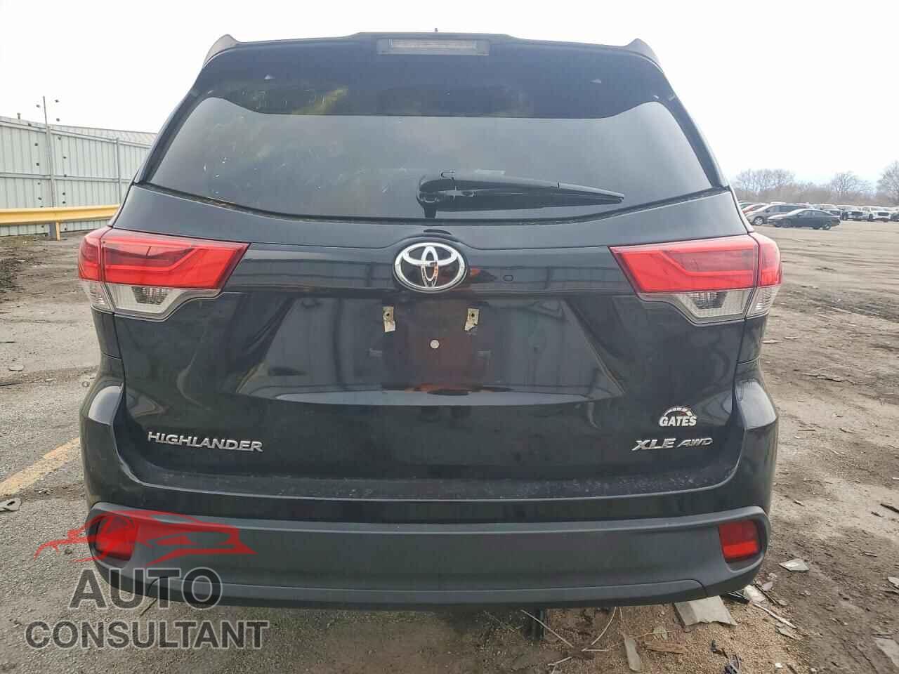 TOYOTA HIGHLANDER 2018 - 5TDJZRFH3JS485793
