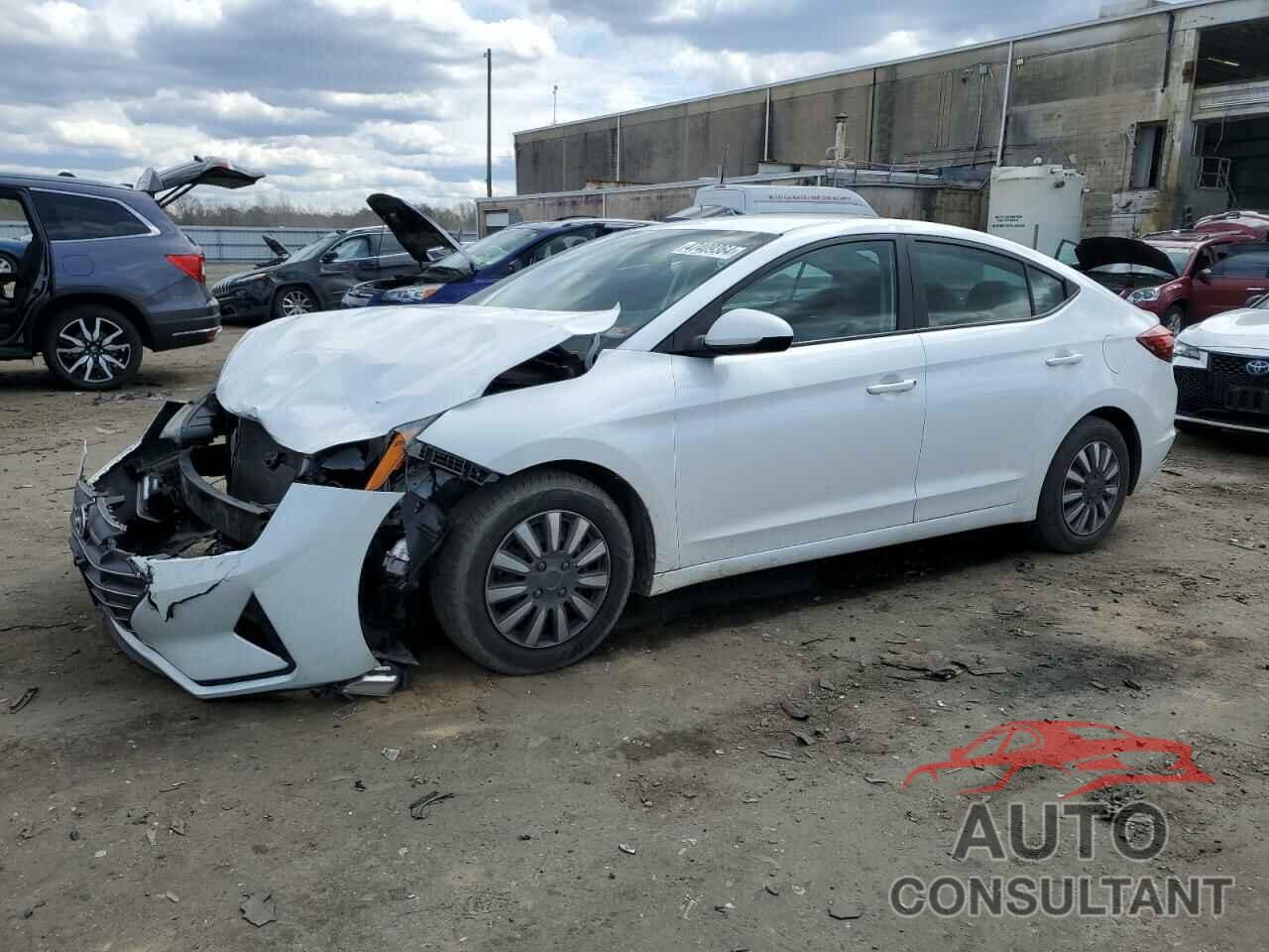 HYUNDAI ELANTRA 2019 - 5NPD74LF5KH415292