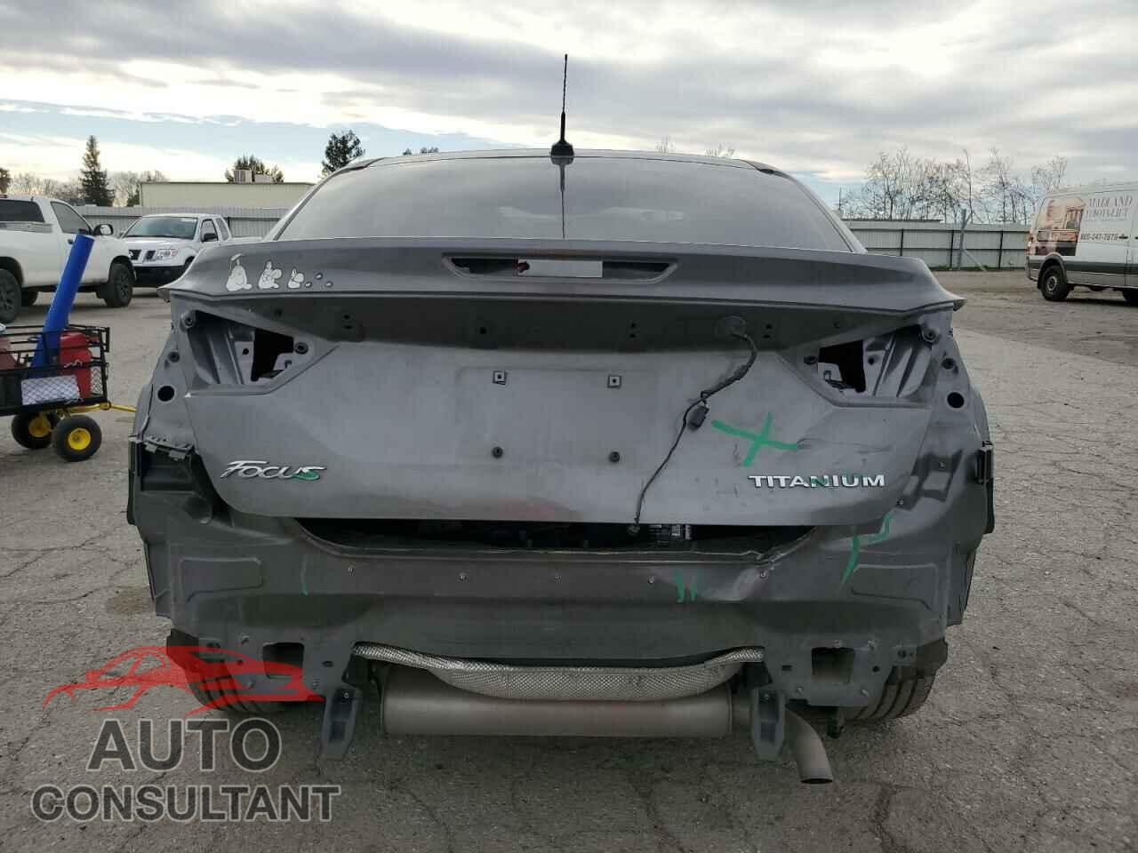 FORD FOCUS 2013 - 1FADP3J23DL335696